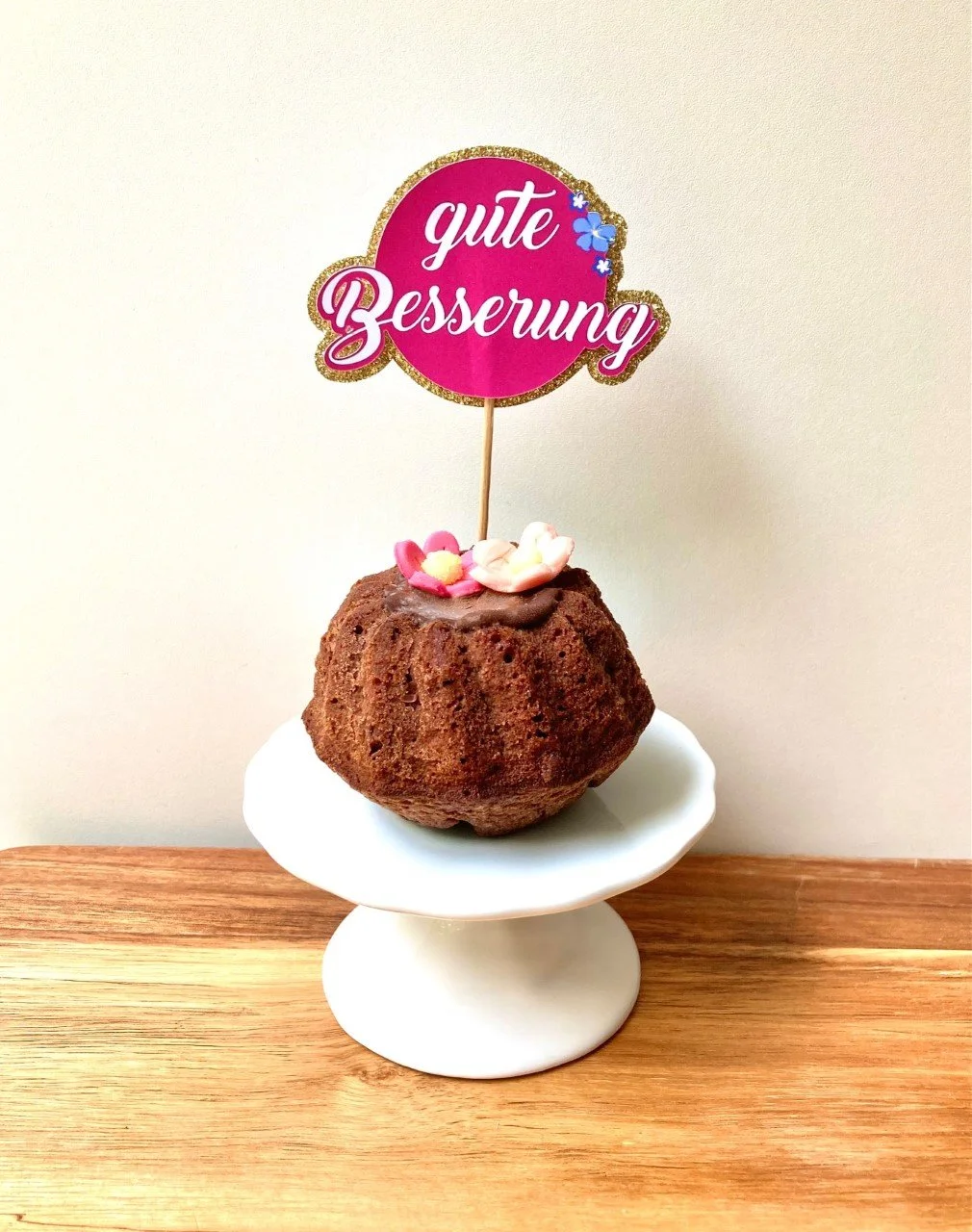Runder Cake Topper mit Aufschrift gute Besserung